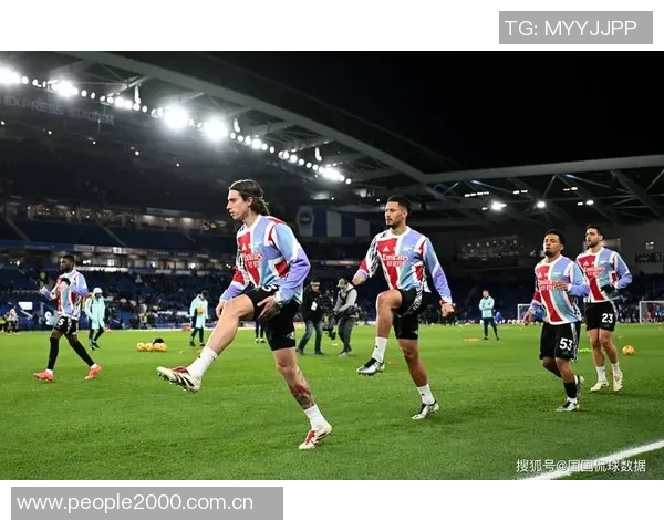 纽卡斯尔领先进球托纳利禁区外射门意外折射助攻成功